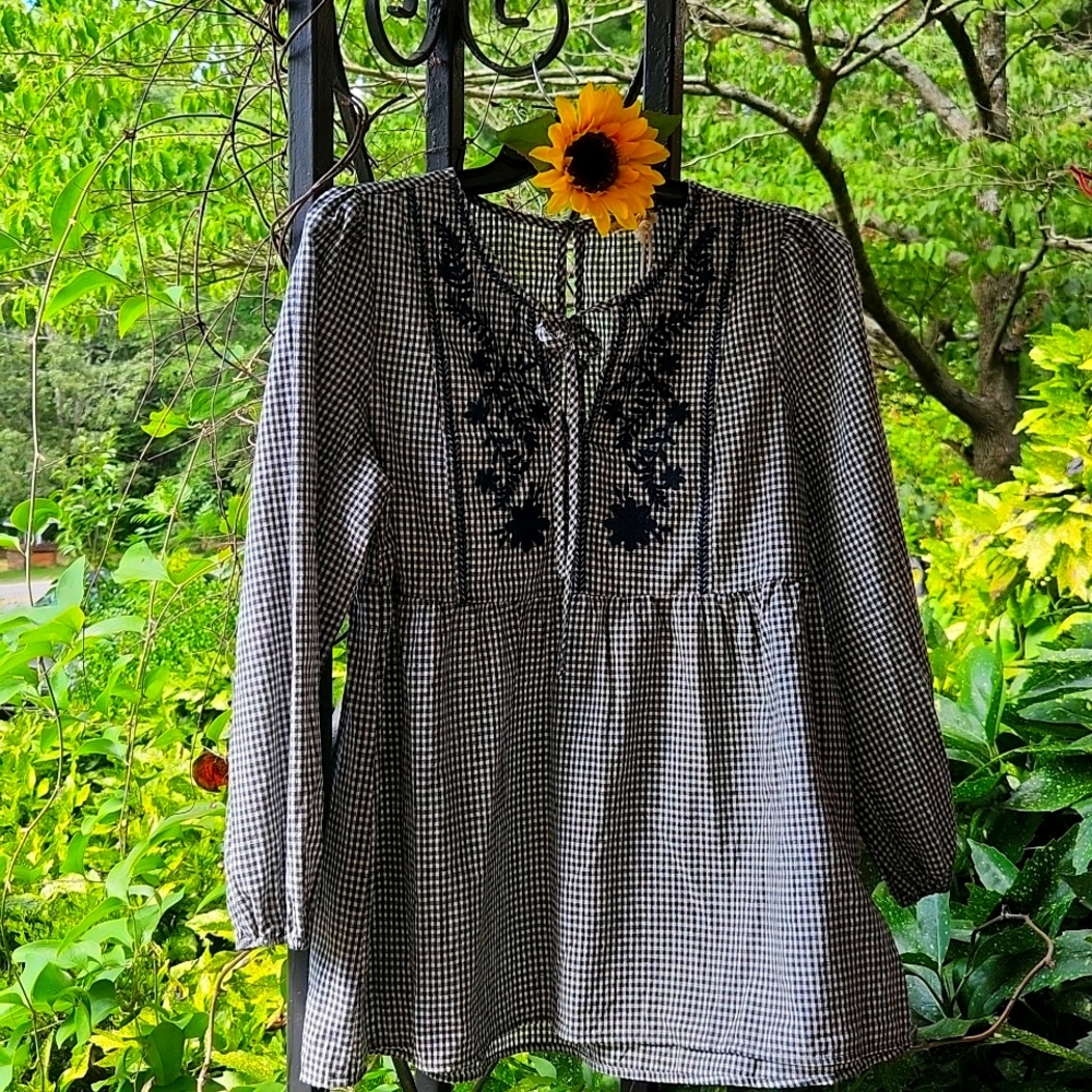 hem and thread womens long sleeved blouse